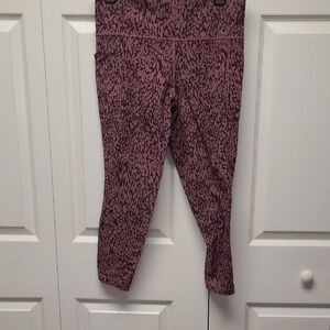 Athleta Salutation Stash Pocket II 7/8 Tight Tawny Rose Pattern Leggings L